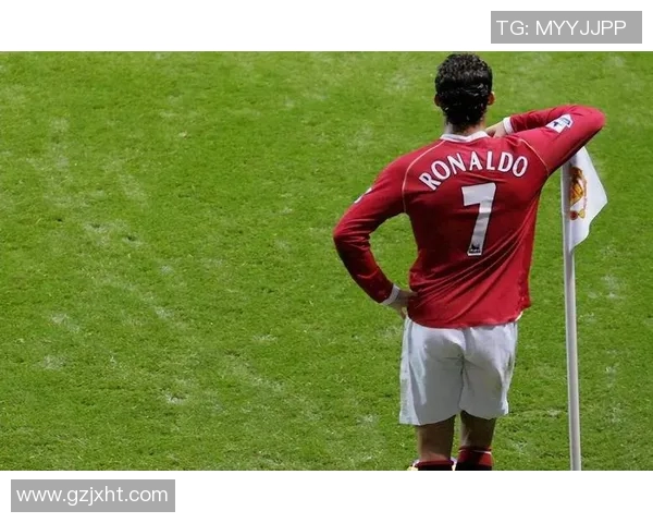 足球明星背影高清壁纸精选展现运动魅力与风采的视觉盛宴