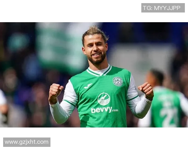 足球明星西姆西克的传奇之路与辉煌成就揭秘 足球明星西姆西克的传奇之路与辉煌成就揭秘