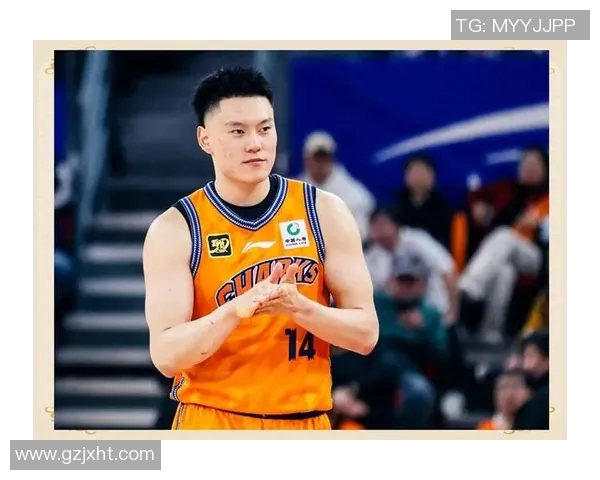 中国男子篮球明星队员的成长历程与辉煌成就探讨