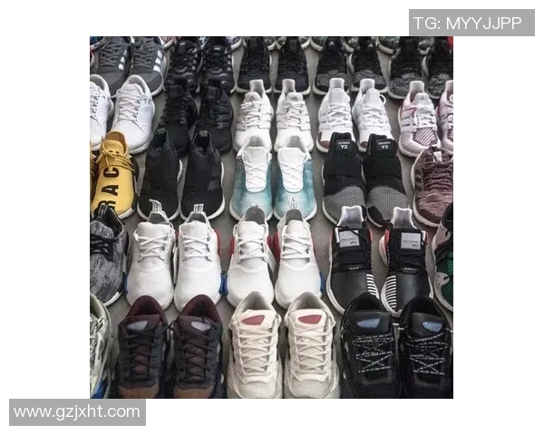 篮球明星鞋柜揭秘：那些年他们穿过的经典球鞋与背后的故事